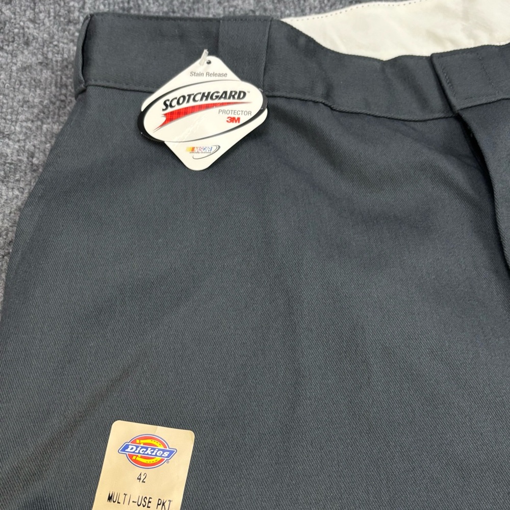 Dickies Men Work Shorts Size 42 Charcoal Gray Solid Twill Work Loose Fit 13" NWT - Picture 6 of 15